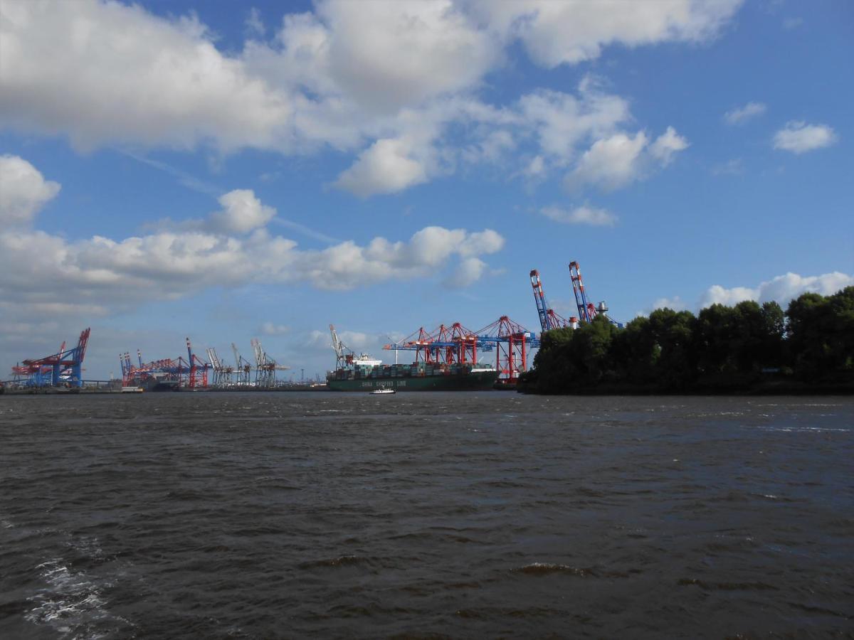 Elbe Diek Apartment