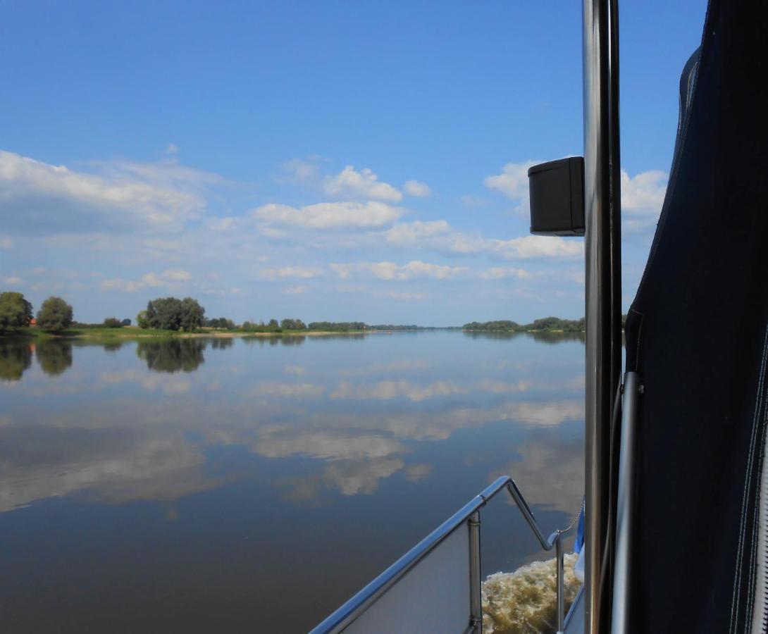 Elbe Diek Apartment Stelle
